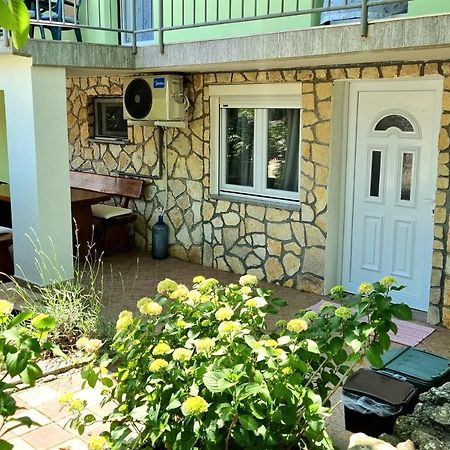 Apartment Deni Skrbčići Exteriör bild