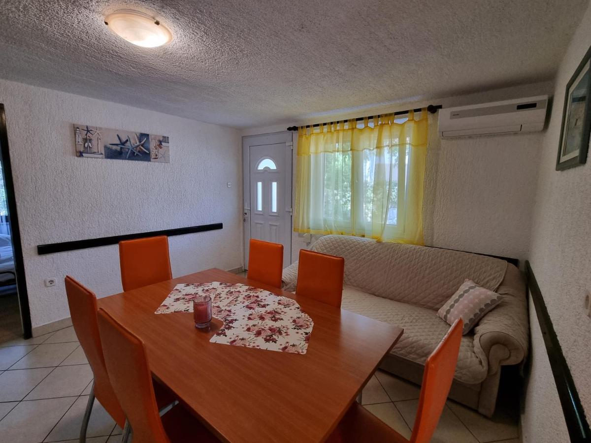 Apartment Deni Skrbčići Exteriör bild