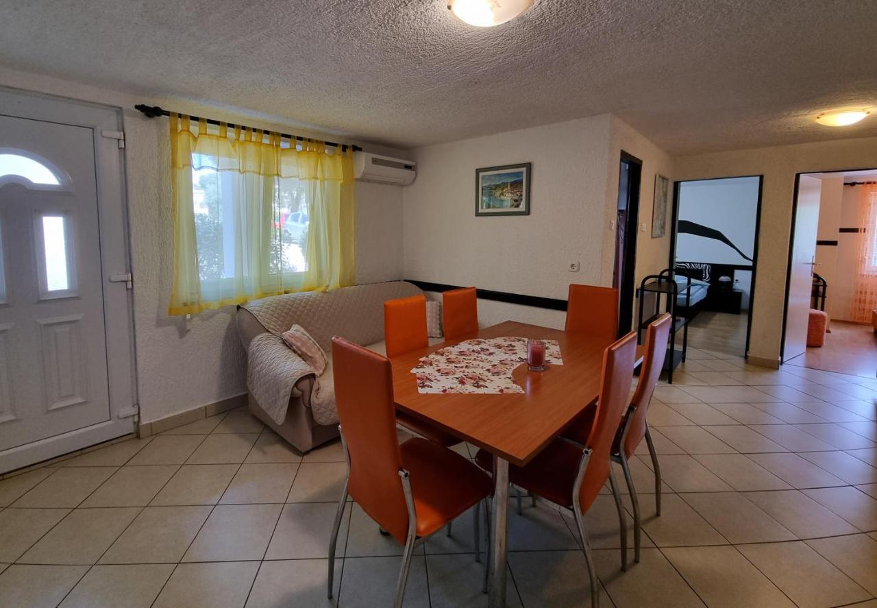 Apartment Deni Skrbčići Exteriör bild