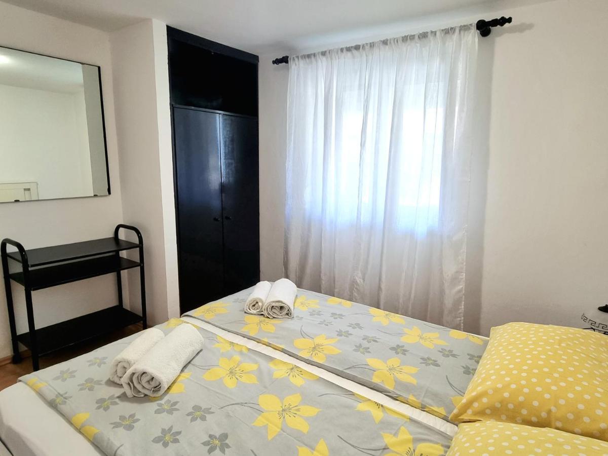 Apartment Deni Skrbčići Exteriör bild
