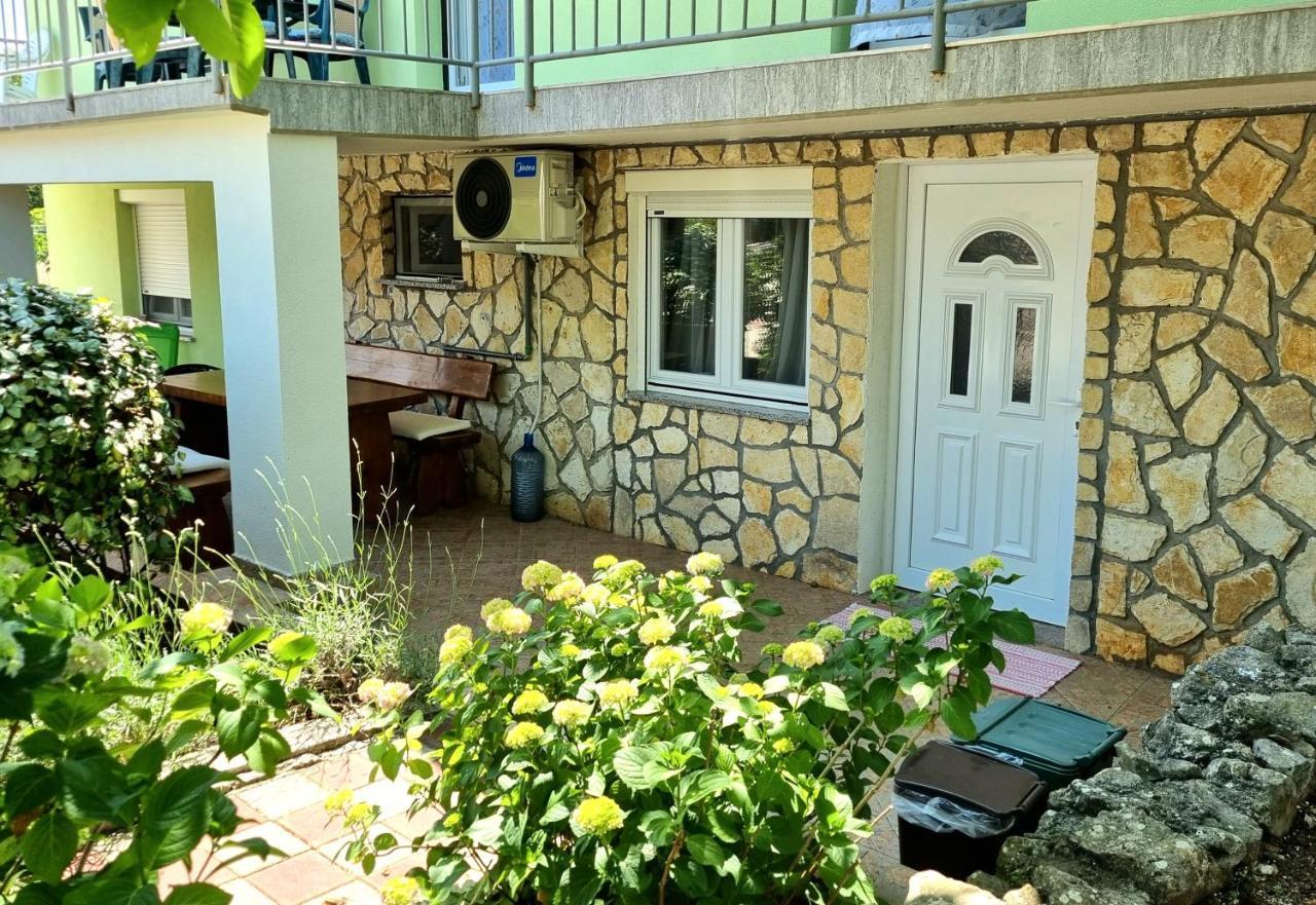 Apartment Deni Skrbčići Exteriör bild